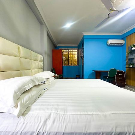Triple Hill Hotel Weija ภายนอก รูปภาพ