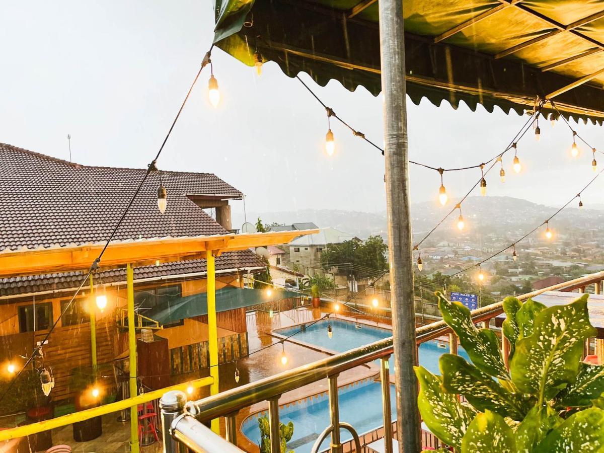 Triple Hill Hotel Weija ภายนอก รูปภาพ