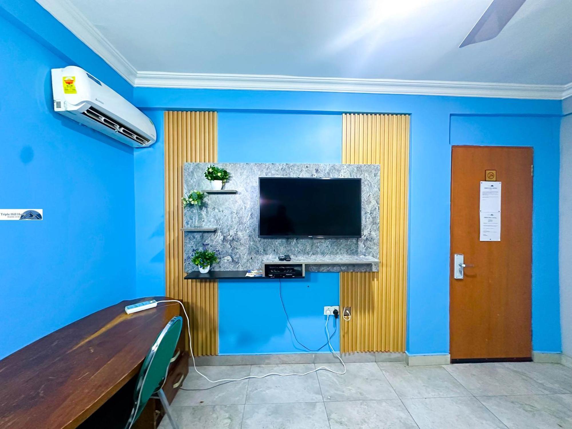 Triple Hill Hotel Weija ภายนอก รูปภาพ