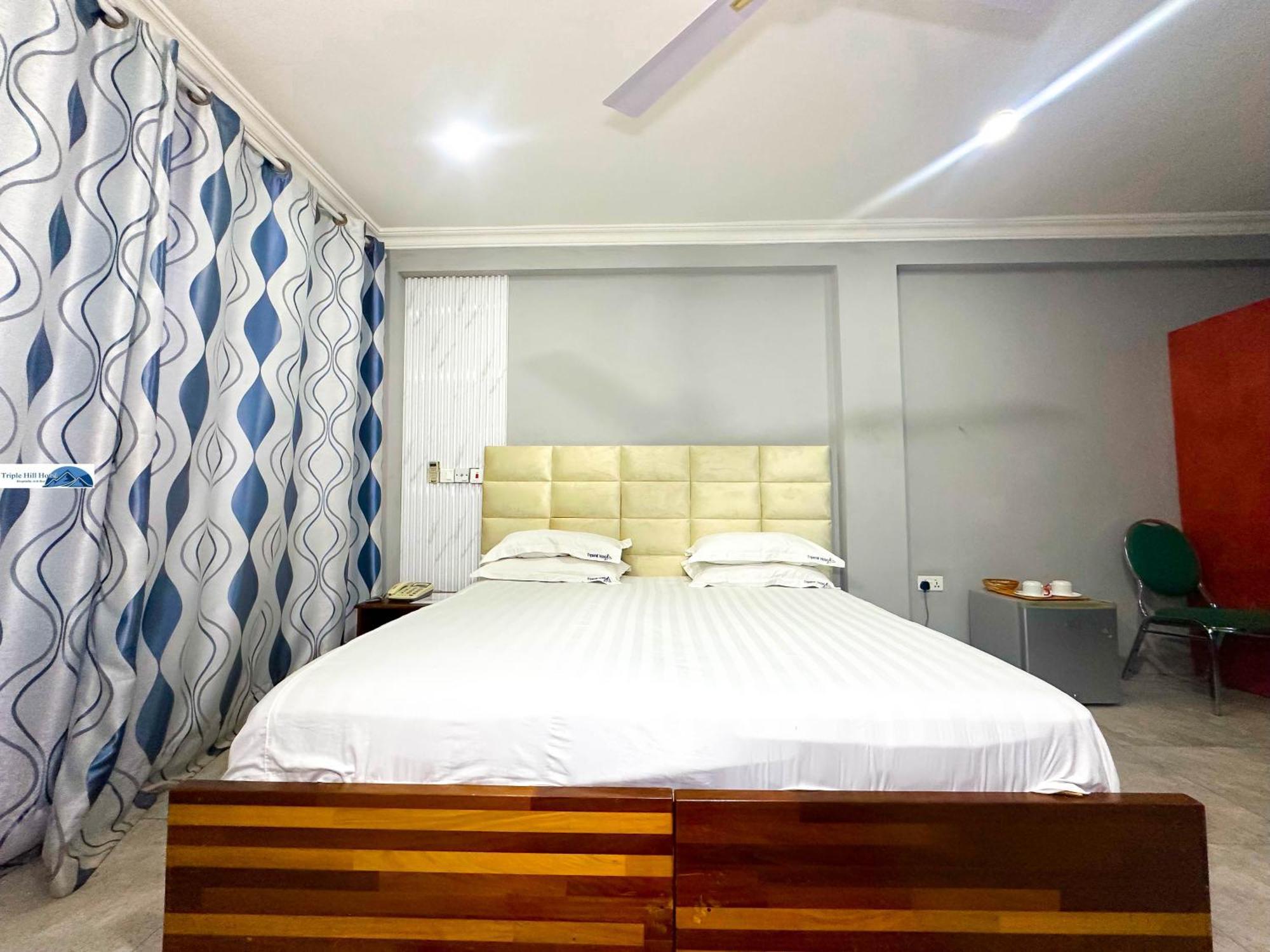 Triple Hill Hotel Weija ภายนอก รูปภาพ